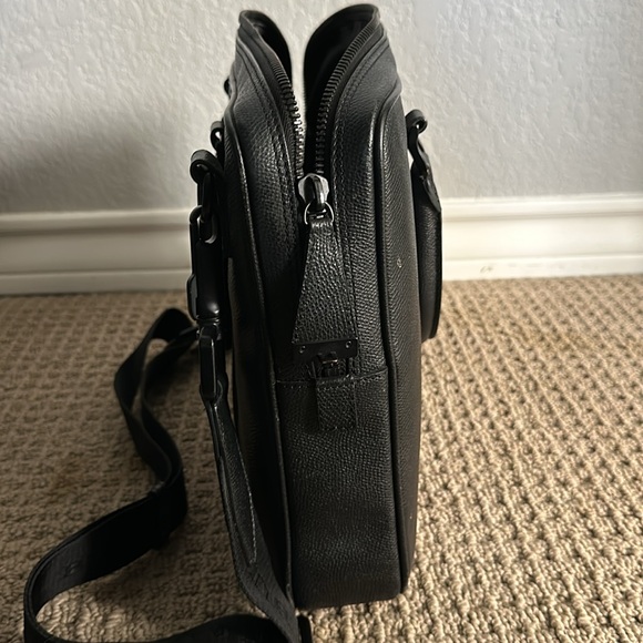 BURBERRY black leather LAPTOP BAG 11X14.5X2.5 in - Picture 10 of 14